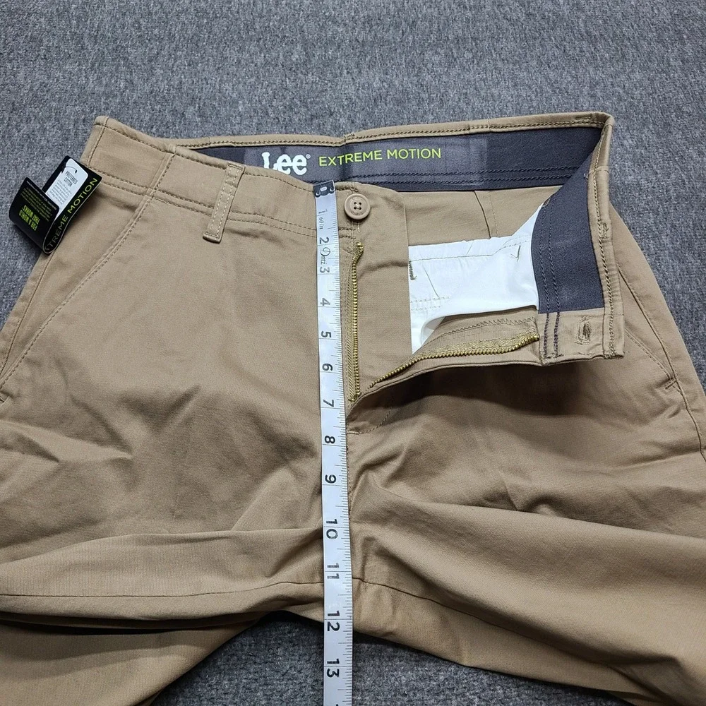 Lee‎ Extreme Motion Shorts Mens 29 Khaki New Straight Fit Stretch 104183560